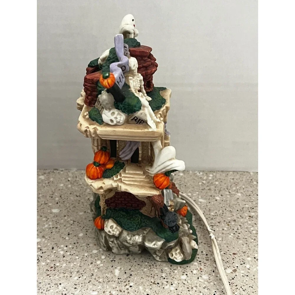 Porcelain Lighted Haunted House Halloween Ghost Pumpkin Skeleton Village READ